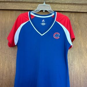 Chicago Cubs v neck